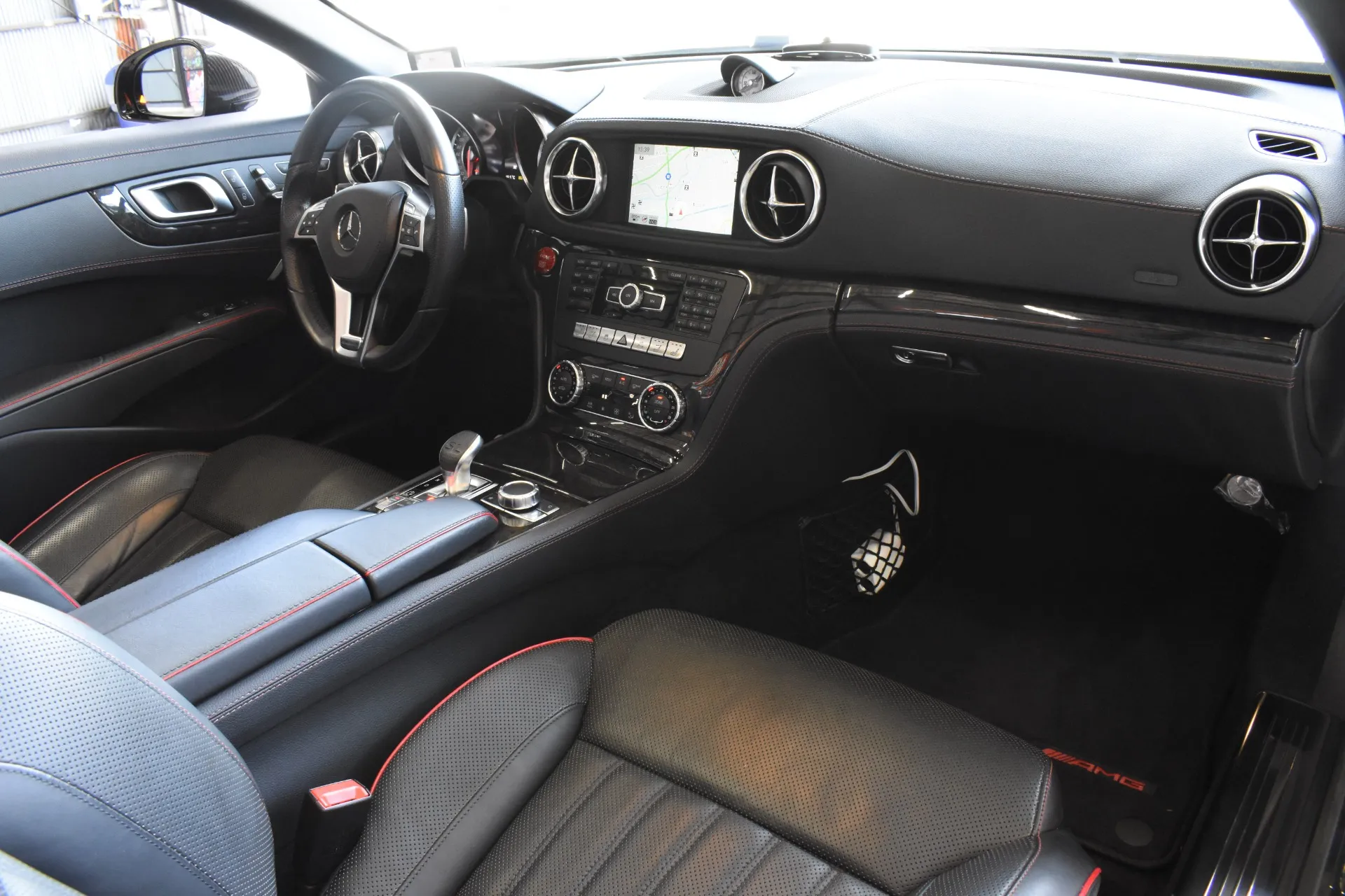 Mercedes Benz SL 550 BlueEFFICIENCY