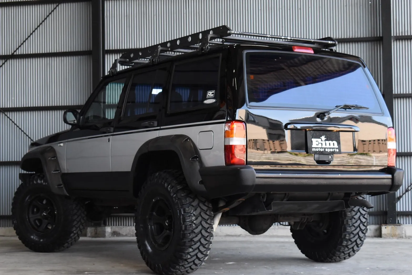 Jeep Cherokee sport off-road costom