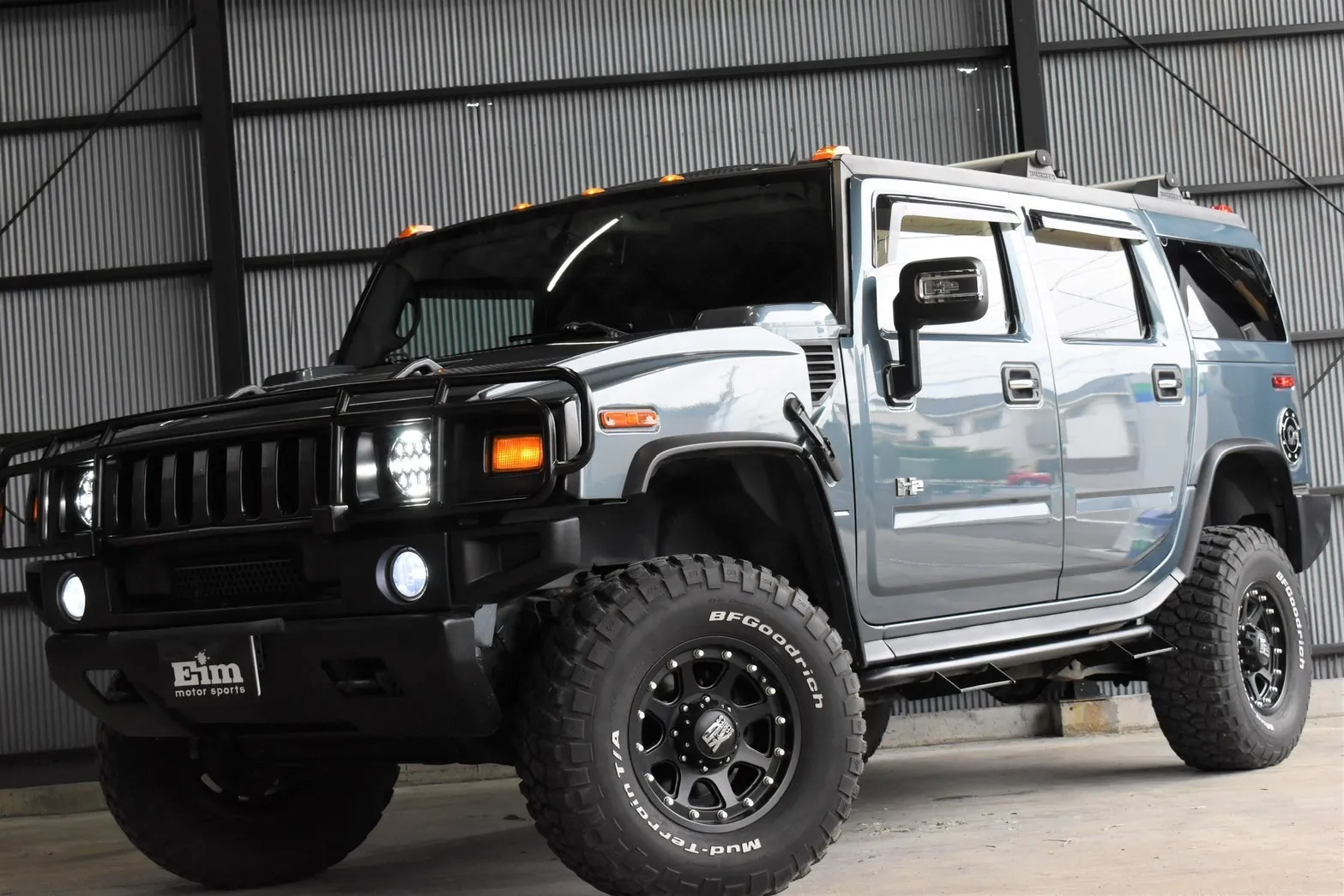 HUMMER H2 off-road custom