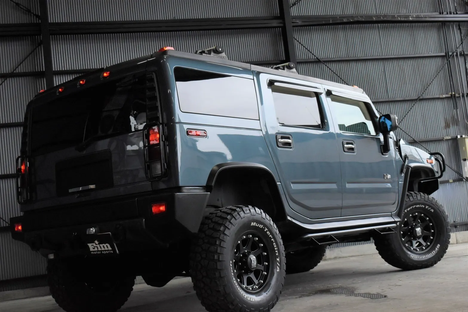 HUMMER H2 off-road custom