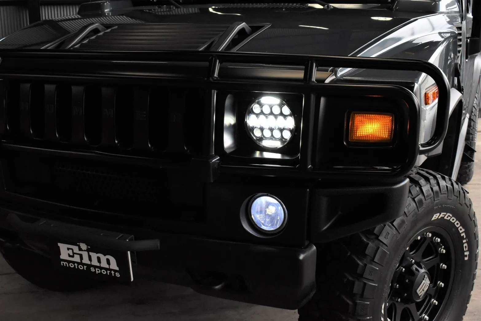 HUMMER H2 off-road custom