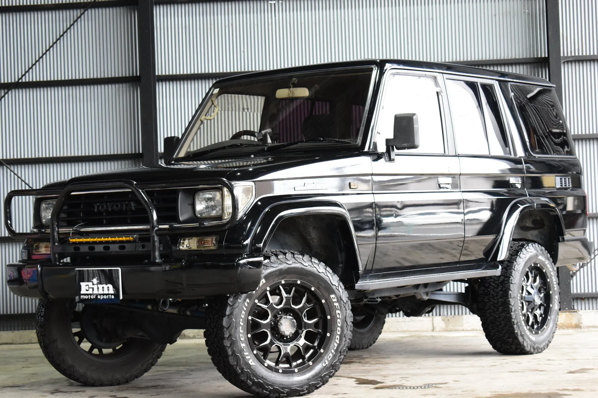 TOYOTA LANDCRUISER 75PRADO