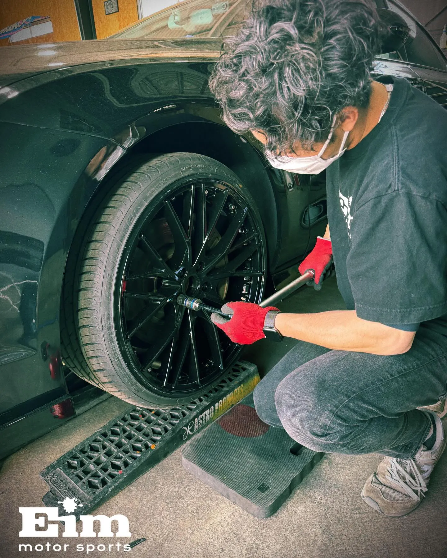 スタッドレタイヤそのままにしてませんか？